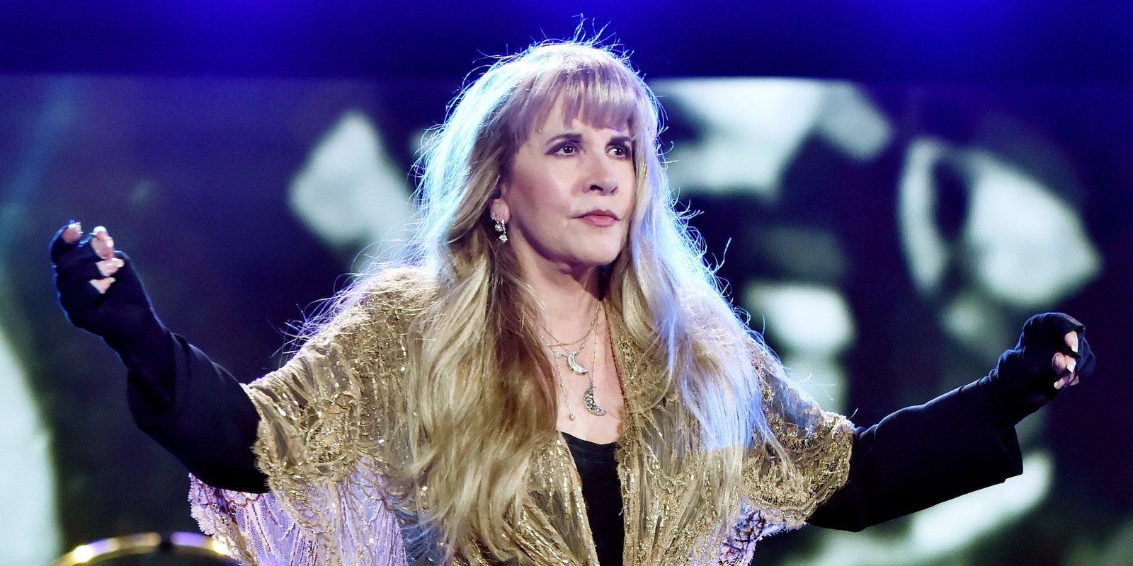 Стиви никс. Певица Стиви НИКС. Stevie Nicks 24 Karat Gold. Stevie Nicks - Live in Concert the 24 Karat Gold Tour.