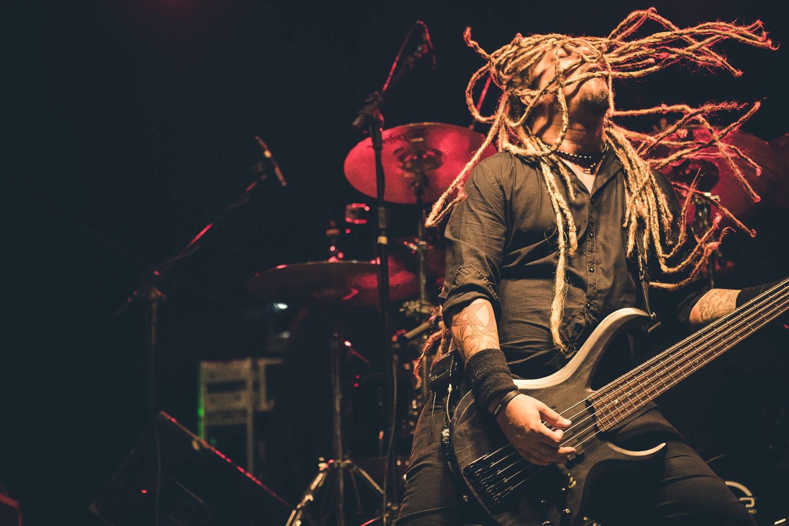 baffo_neto_outono_music