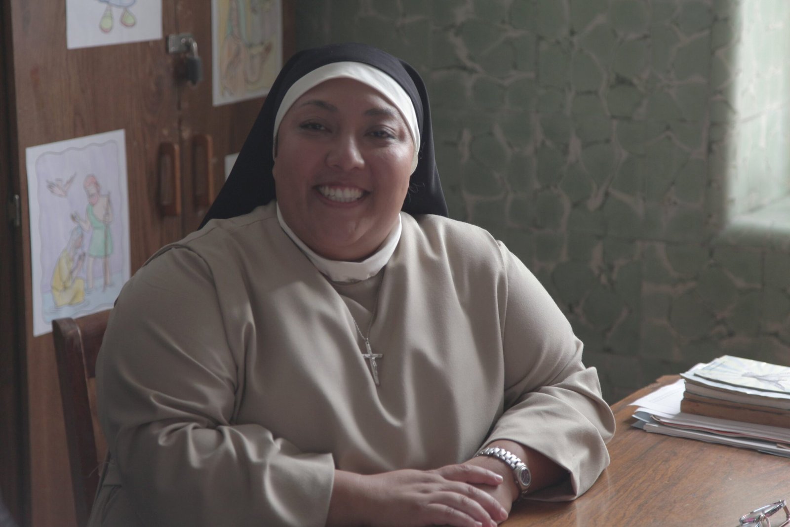 emma-still-05460094400059114282