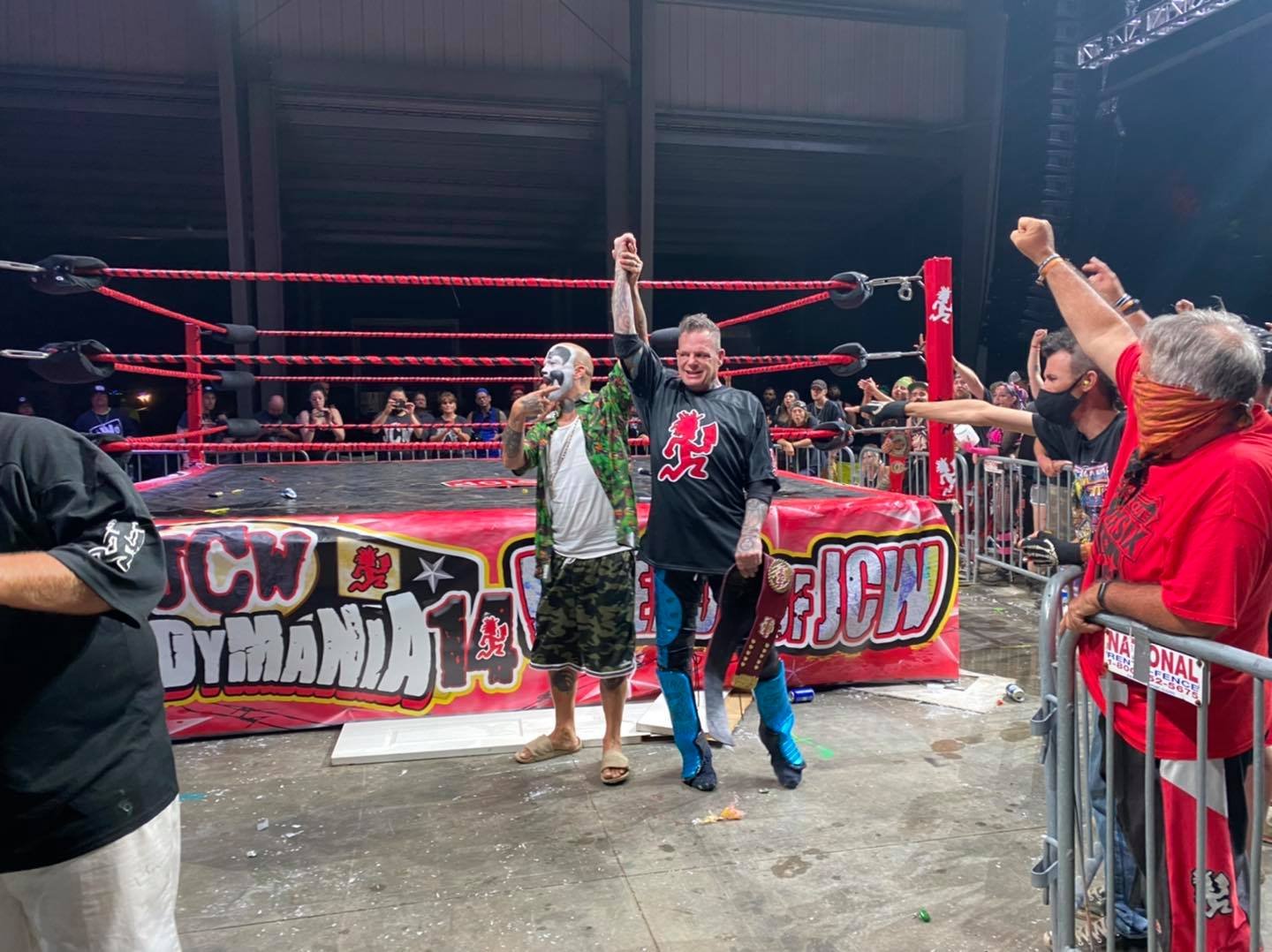 VAMPIRO CANADIENSE FOTO JCW CHAMPIONSHIP2 AGO 2021