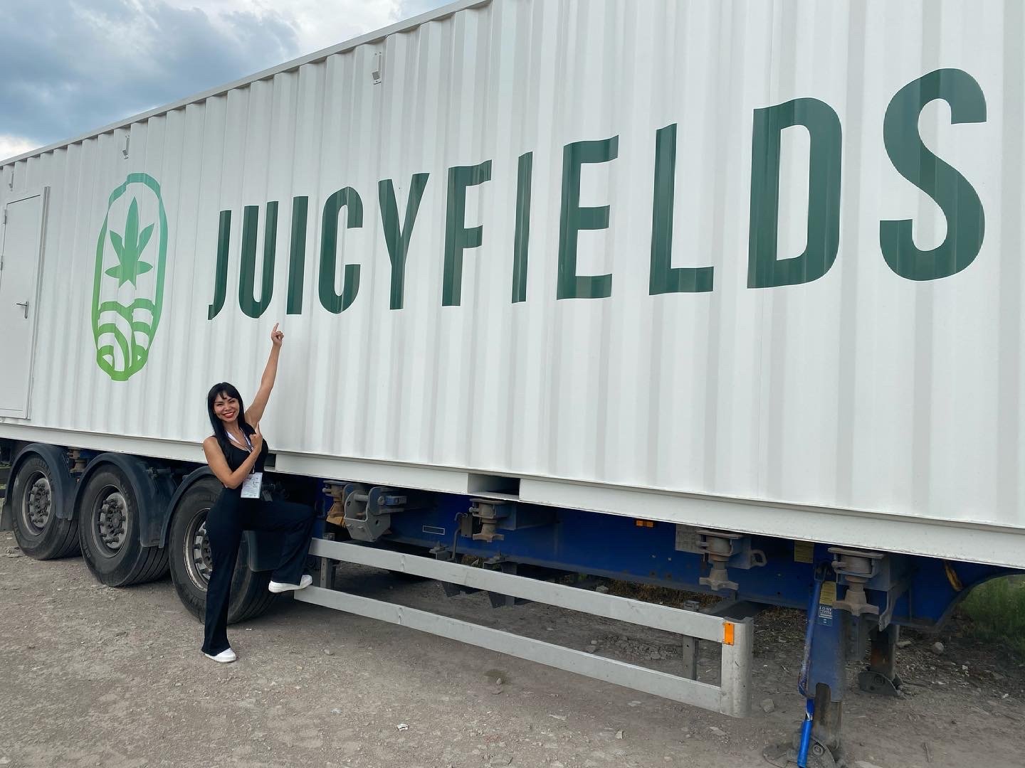 JuicyFields (8).jpeg