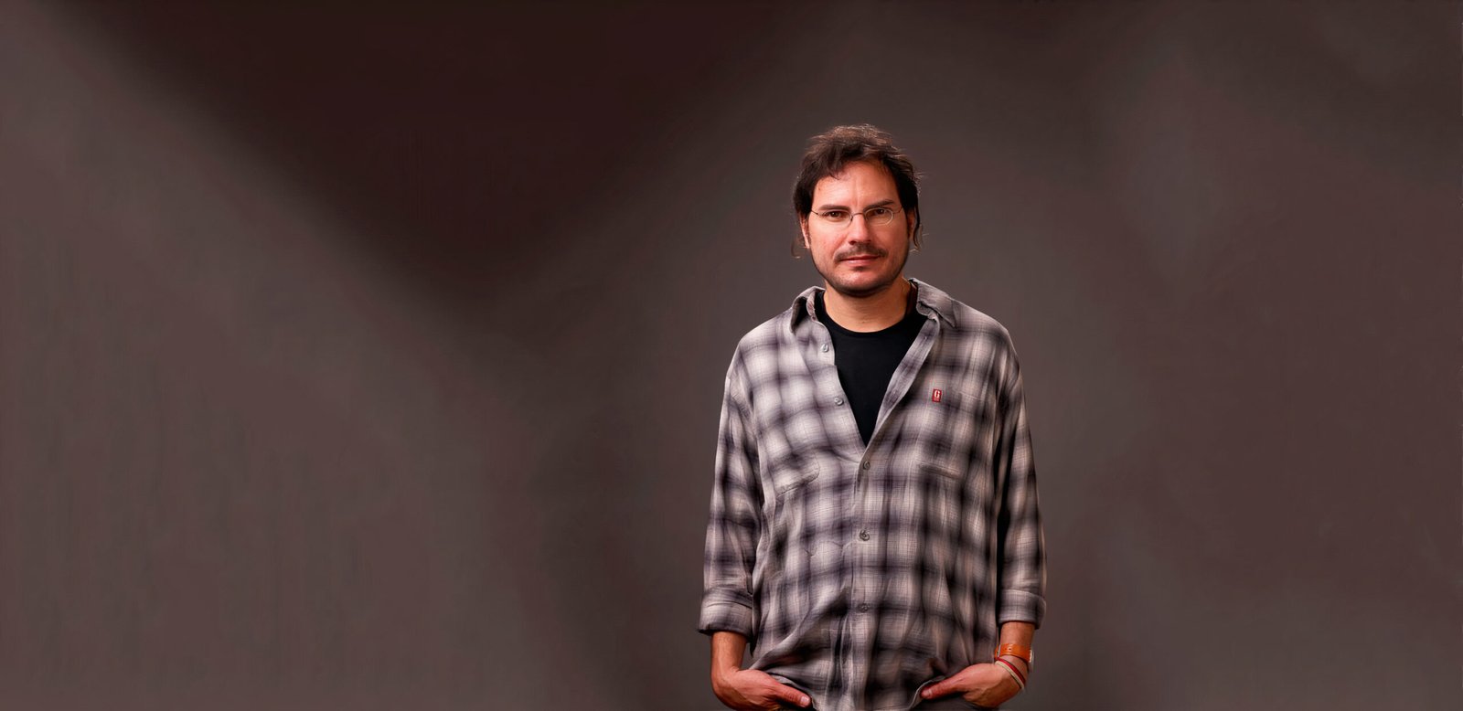 carlos-cuaron_auto_x2