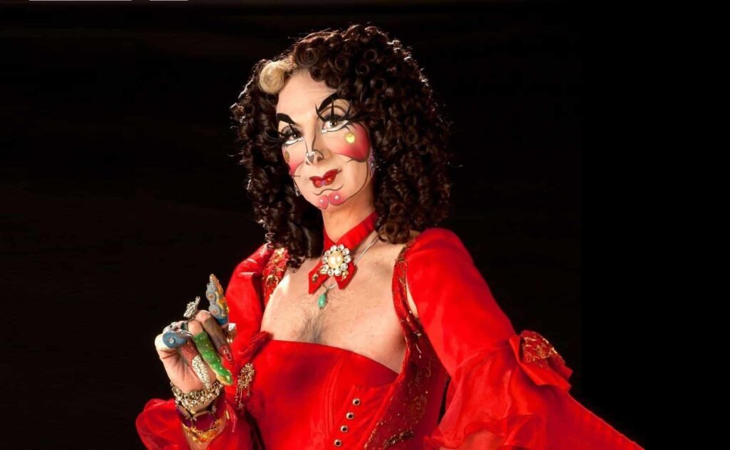 La-Rona-Como-veo-doy-una-presentacion-teatral-que-no-te-puedes-perder-compressed