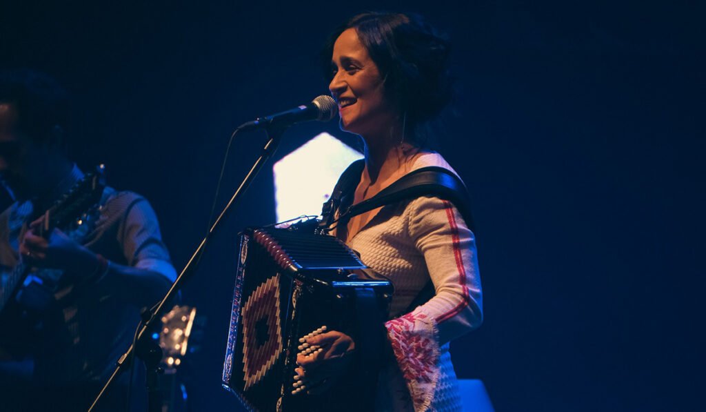 Julieta Venegas en el Teatro Metropólitan: Liliana Estrada/OCESA