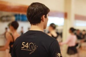 c9c4bb8c17f6a3a9111a40c4b0e9cc8f_XL