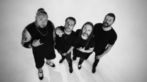 f414x232-1019935_1033674_5050