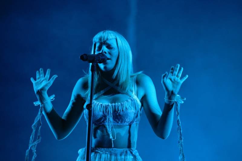 21-Aurora-What-Happened-To-The-Earth