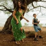 Allá, cartas al corazón: el amor por el terruño, por la escritura y esos amores de juventud lo pueden todo.