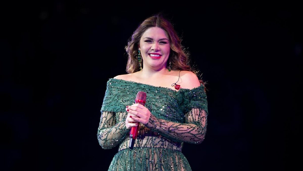 yuridia-estrena-agonia-angela-aguilar