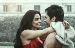 aislinn-derbez-comparte-poster-de-su-nueva-pelicula-junto-a-su-expareja-mauricio-ochmann-fb286e68-focus-0-0-400-255